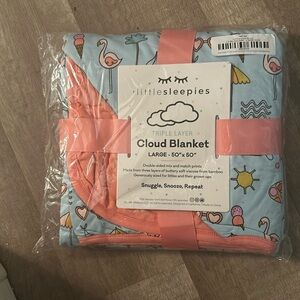 New little sleepies summer blanket